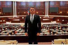 Deputatın həbsi atasından gizlədilir?